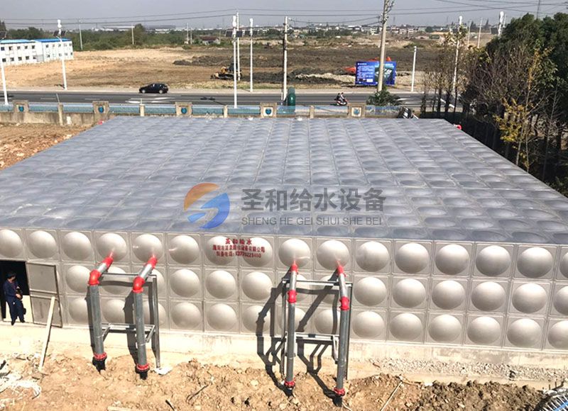 定做不銹鋼焊接水箱